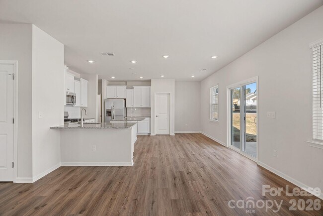 Building Photo - 1423 Caracara Ct