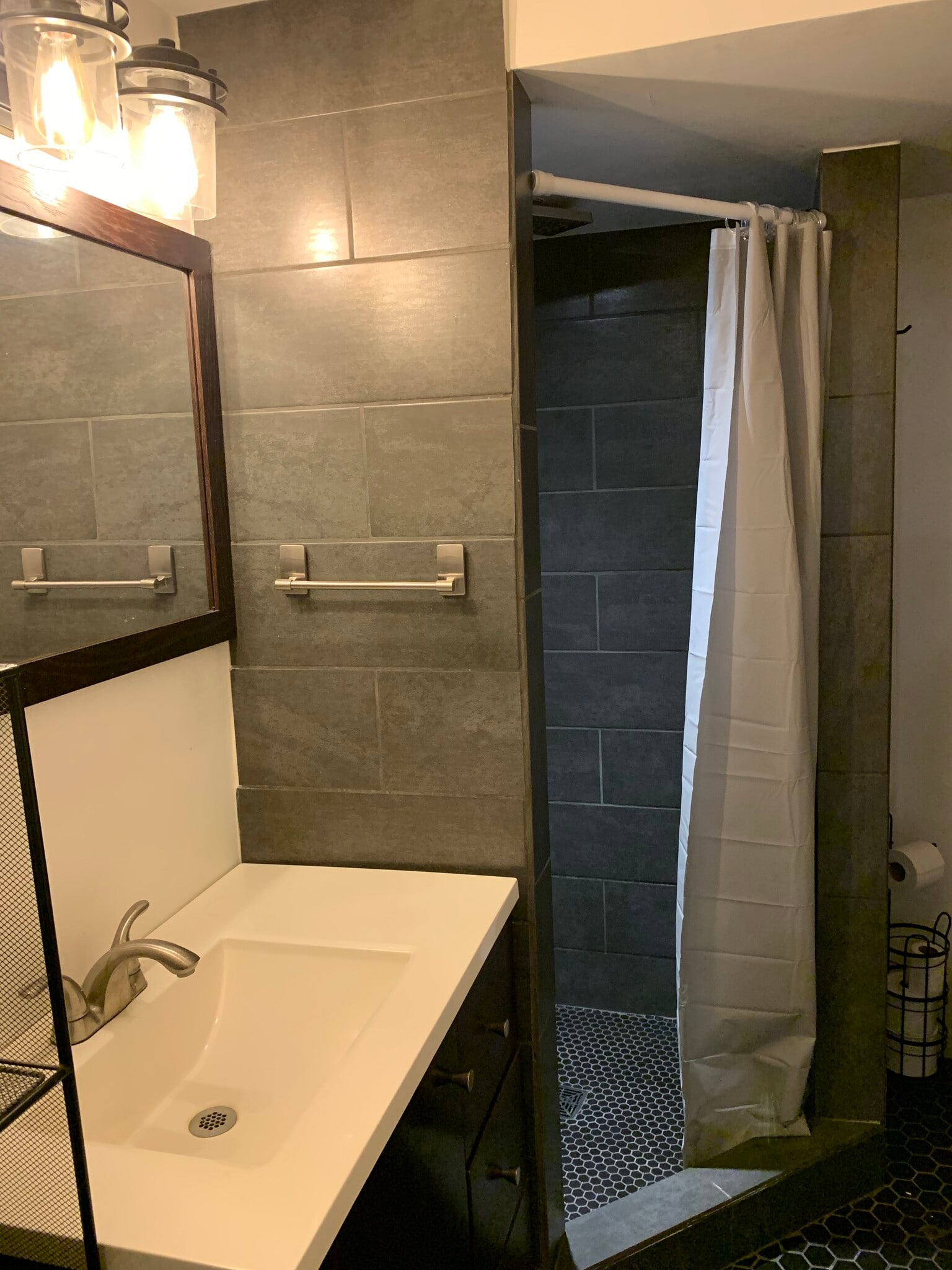 Bathroom - 2122 Kenilworth Ave