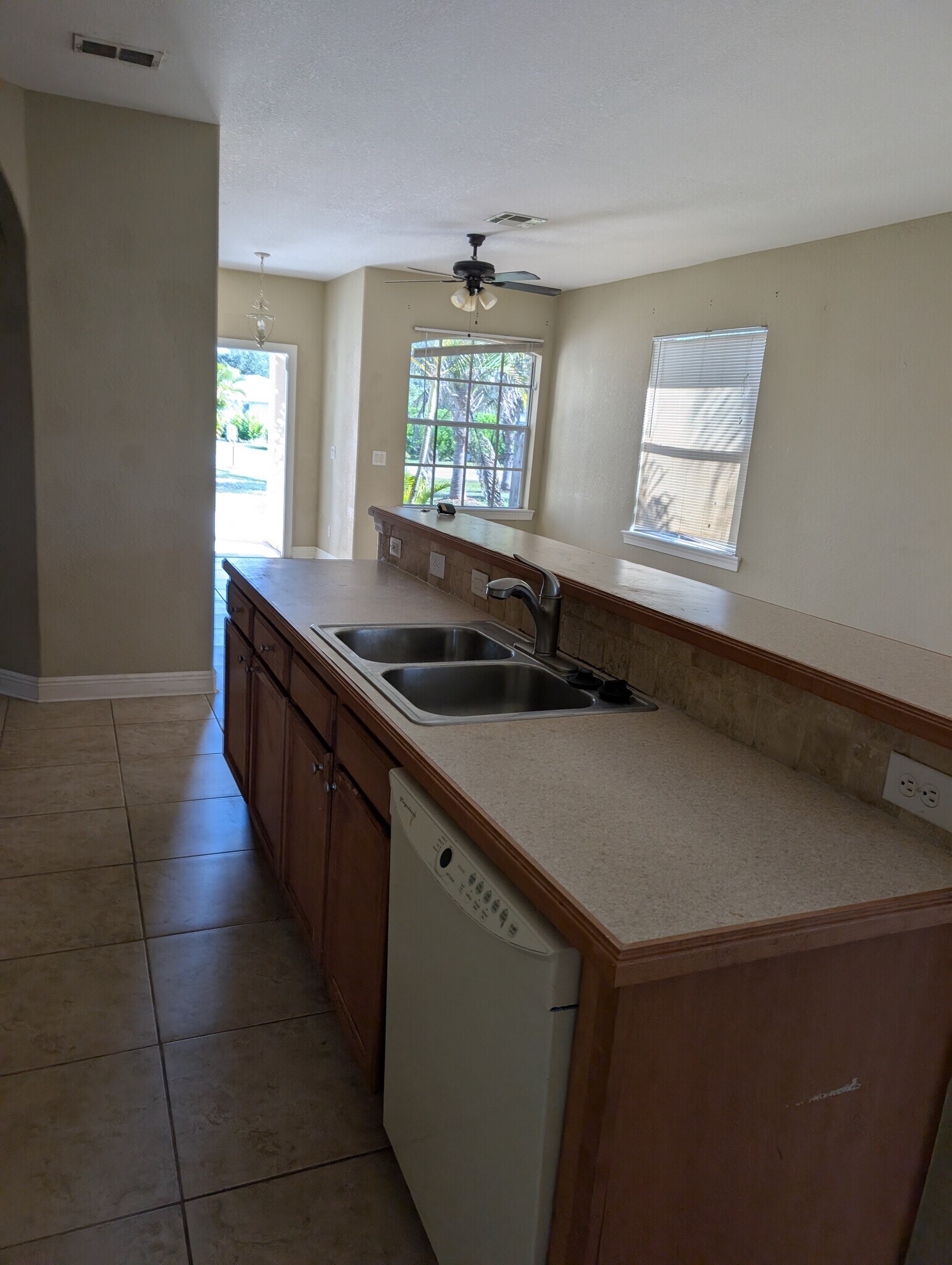 Building Photo - 2193 River Ridge Blvd