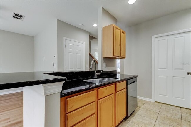 Building Photo - 10012 Tate Ln