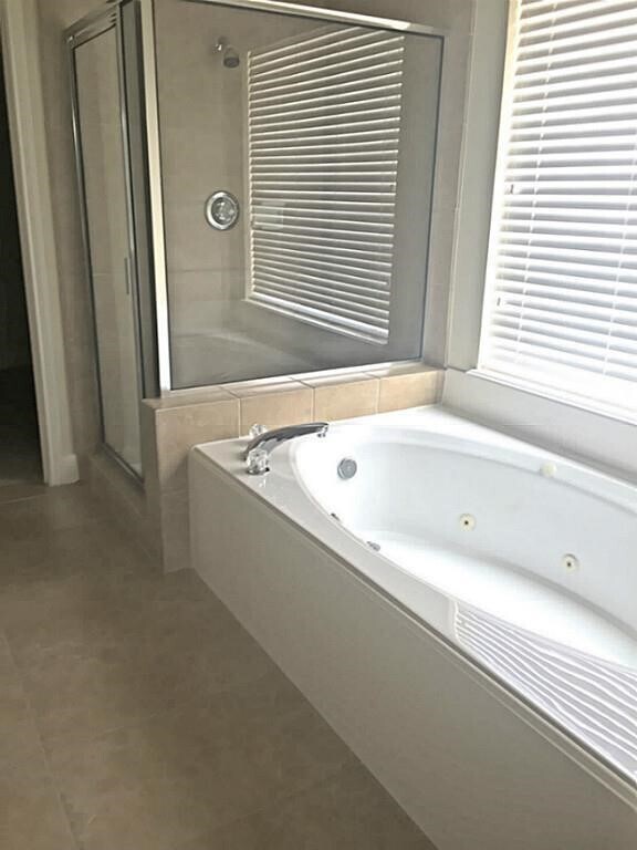 Building Photo - 4100 Blossom St