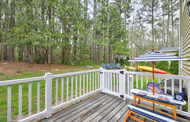 Building Photo - 207 Barbary Coast Dr