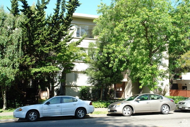 Building Photo - 2636 Warring St