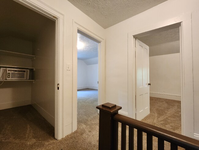 Building Photo - 42 Quimby St NE