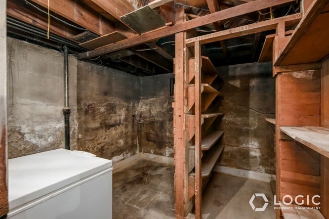 Building Photo - Spacious Home in Ogden!