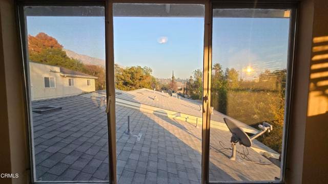 Building Photo - 1489 N Altadena Dr