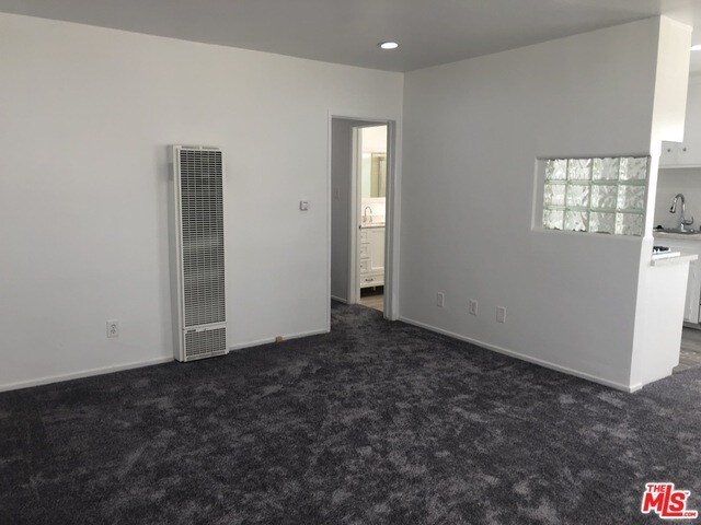 Building Photo - 744 Pier Ave