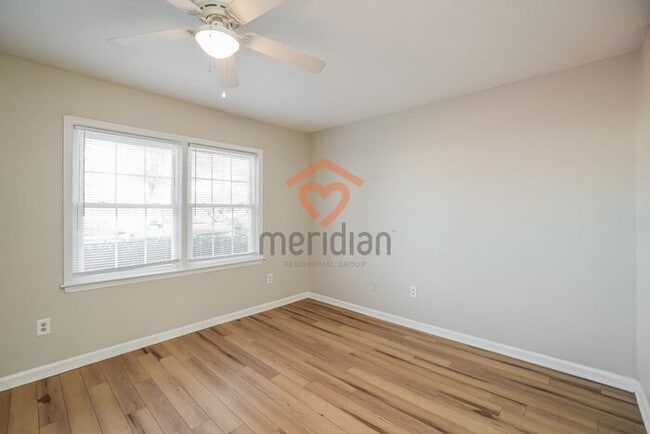 Building Photo - Charming 2-Bedroom Townhome in Prime West Ashley Location