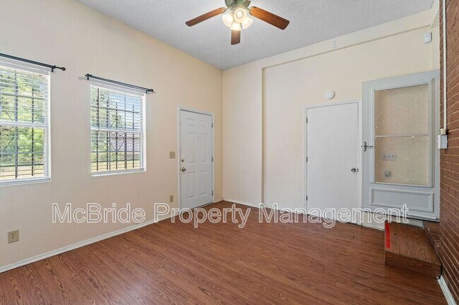 Building Photo - 1739 Cornell Dr