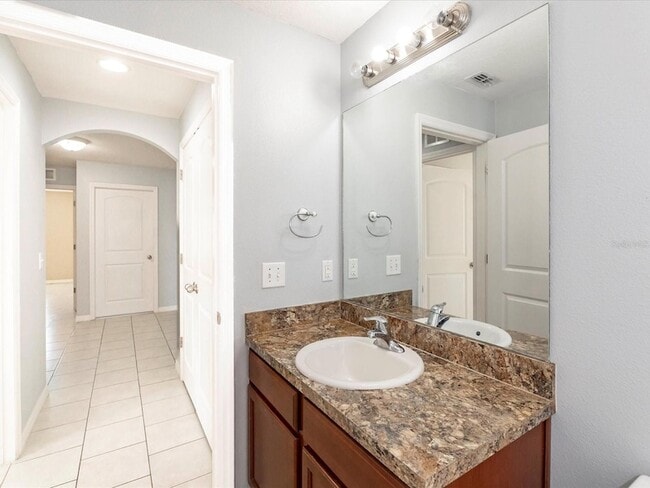 Building Photo - 5555 Maggiore Blvd