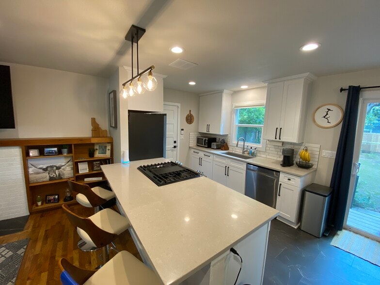 Kitchen - 1004 N 7th St