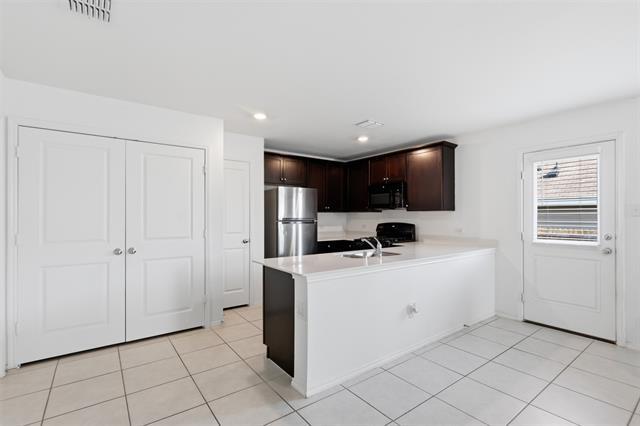 Building Photo - 9712 Trusler Rd