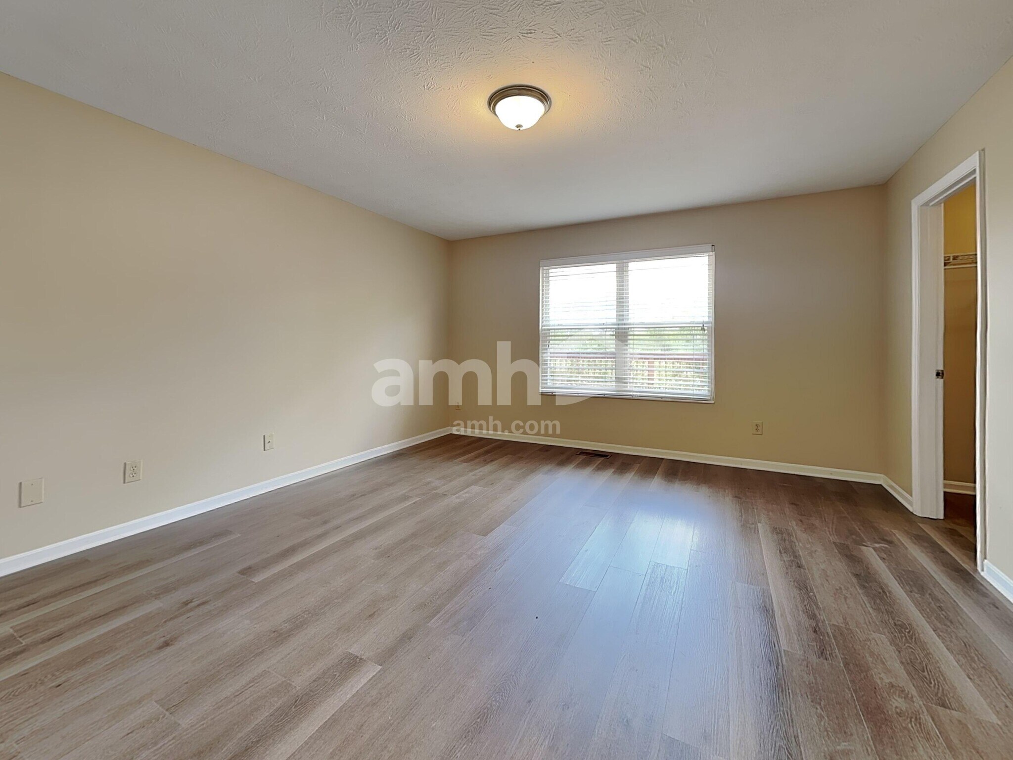 Building Photo - 200 Hedgington Ct