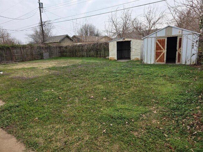 Building Photo - 7612 NW 30th St