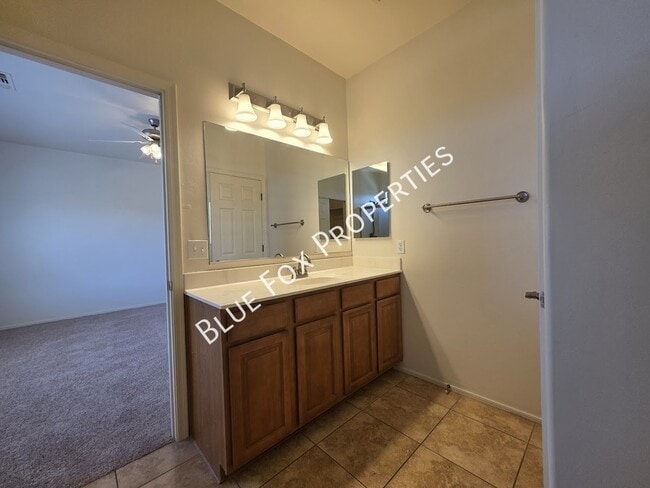 Building Photo - 3508 W Lost Village Ln