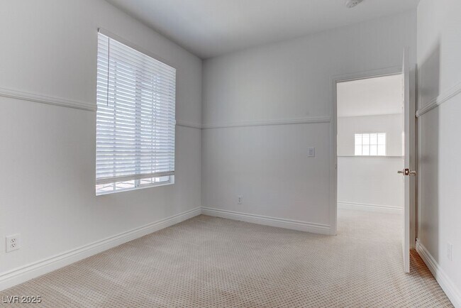 Building Photo - 10381 Walking View Ct