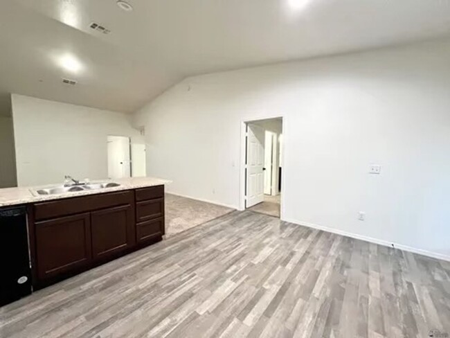 Building Photo - BRAND NEW TOWNHOME!