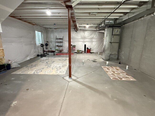 Building Photo - 13887 Deertrack Ln