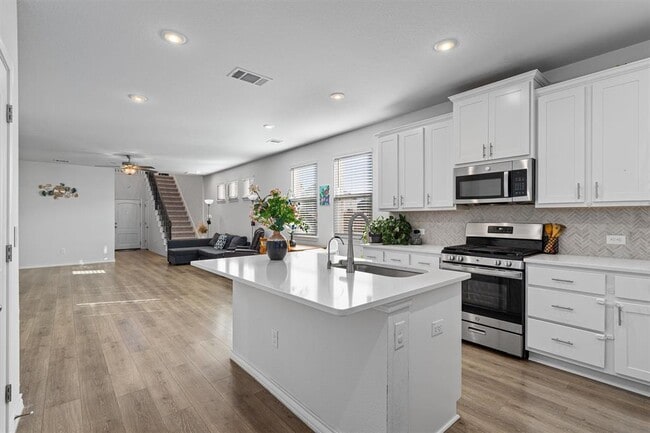 Building Photo - 11600 Caithness Way