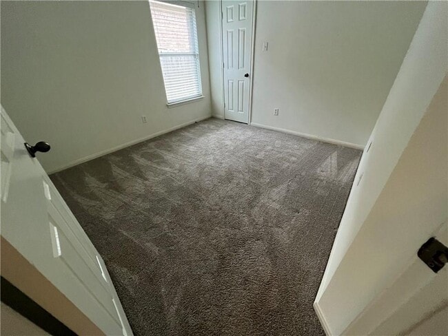 Building Photo - 507 Red Hawk Dr