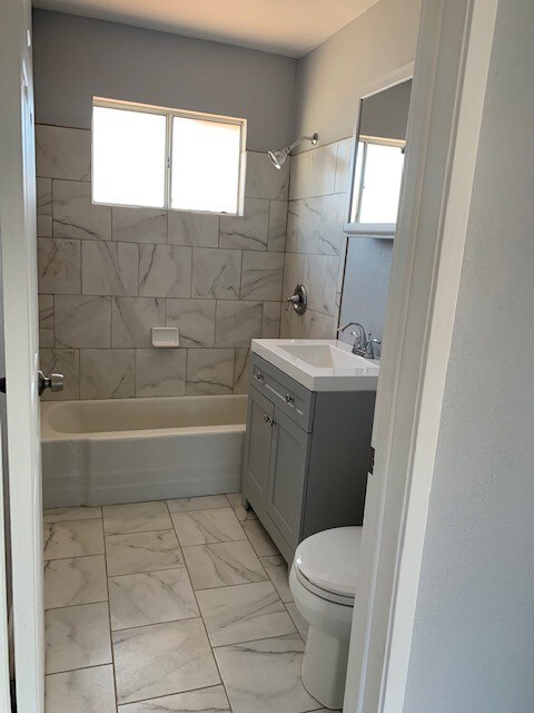 Building Photo - 308 N Second St