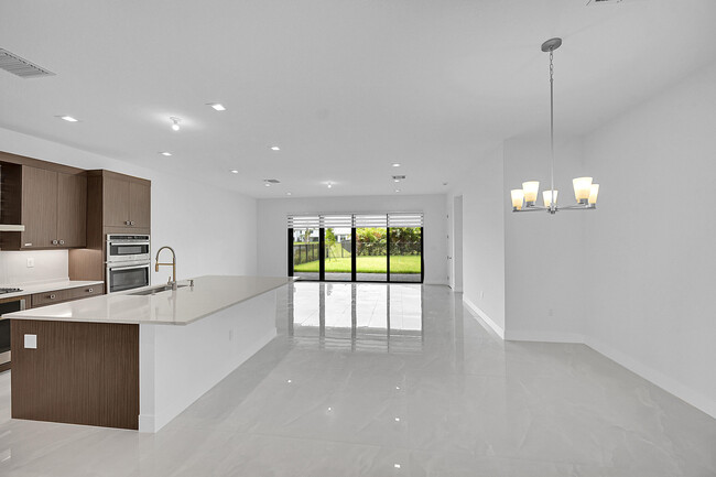 Building Photo - 13080 Feathering Wy