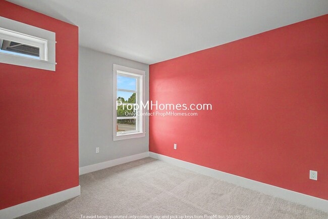 Building Photo - 3544 SW Tegart Ln