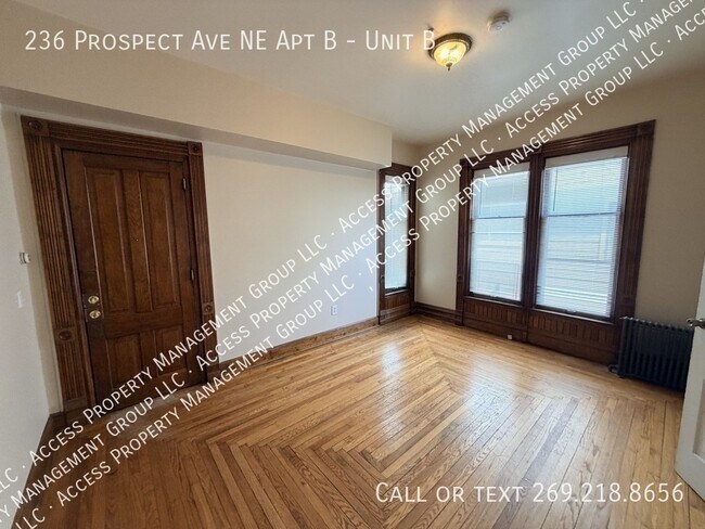 Building Photo - 236 Prospect Ave NE