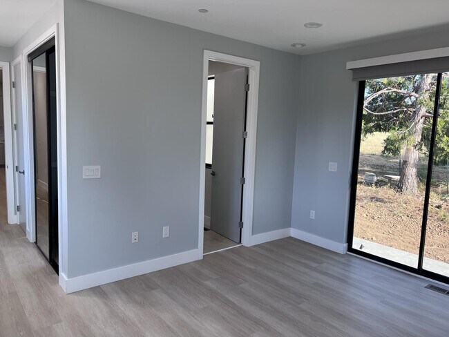 Building Photo - 18530 Marshall Ln