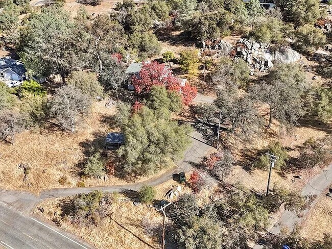 Building Photo - 43299 Ranger Cir Dr