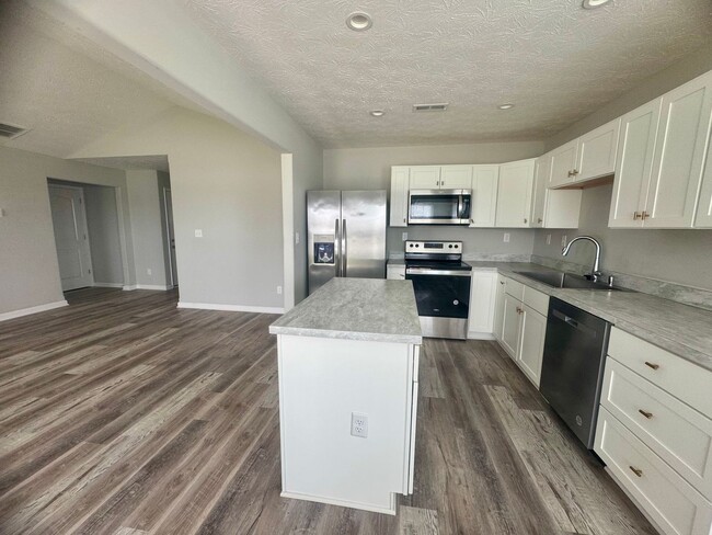 Primary Photo - Woodland Park Single Family Homes
