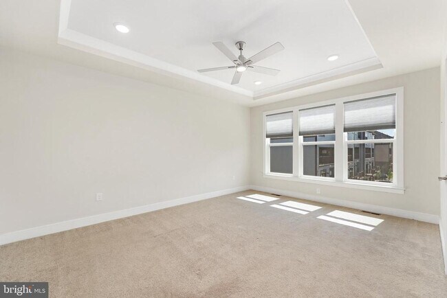 Building Photo - 1743 Riverbluff Ave