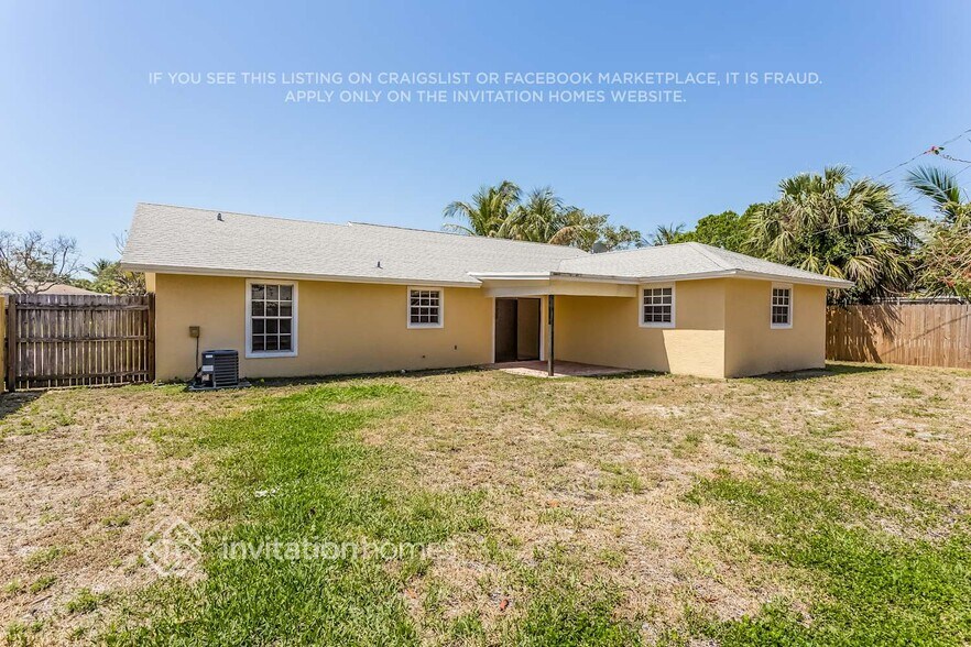 Building Photo - 1895 Ocala Rd