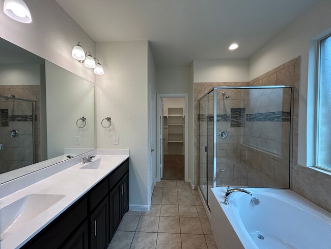 Building Photo - Fort Worth Texas Homes For Rent "Eagle Mou...