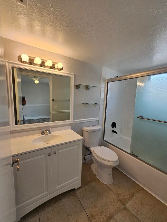 Building Photo - 1540 Windorah Way