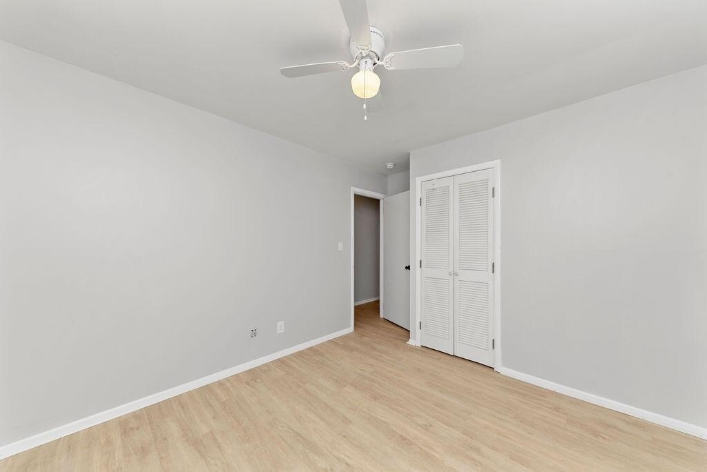 All bedrooms with solid surface flooring and ceiling fans - 11 Lawndale Ave