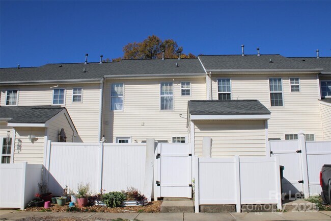 Building Photo - 9446 Cadman Ct