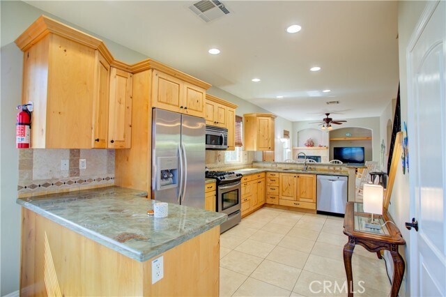 Building Photo - 32902 Cedar Dr