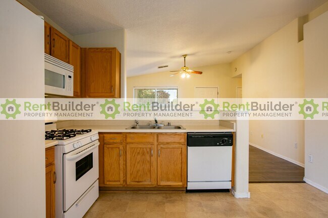 Building Photo - 5106 Park Ridge Rd NW