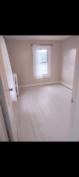 Building Photo - 651 Jersey Ave