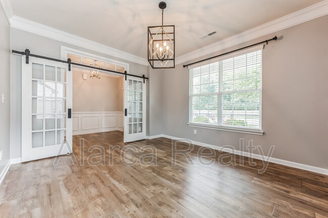 Building Photo - 7419 Canova Ln