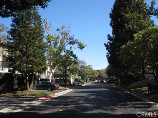 Building Photo - 2577 Plaza del Amo