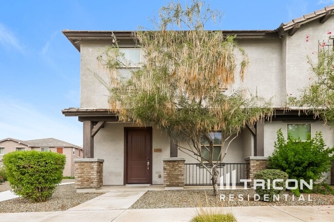 Building Photo - 12555 W Hummingbird Terrace