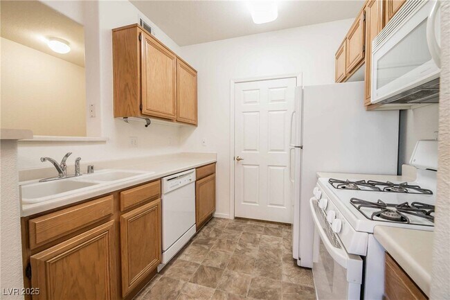 Building Photo - 7135 S Durango Dr