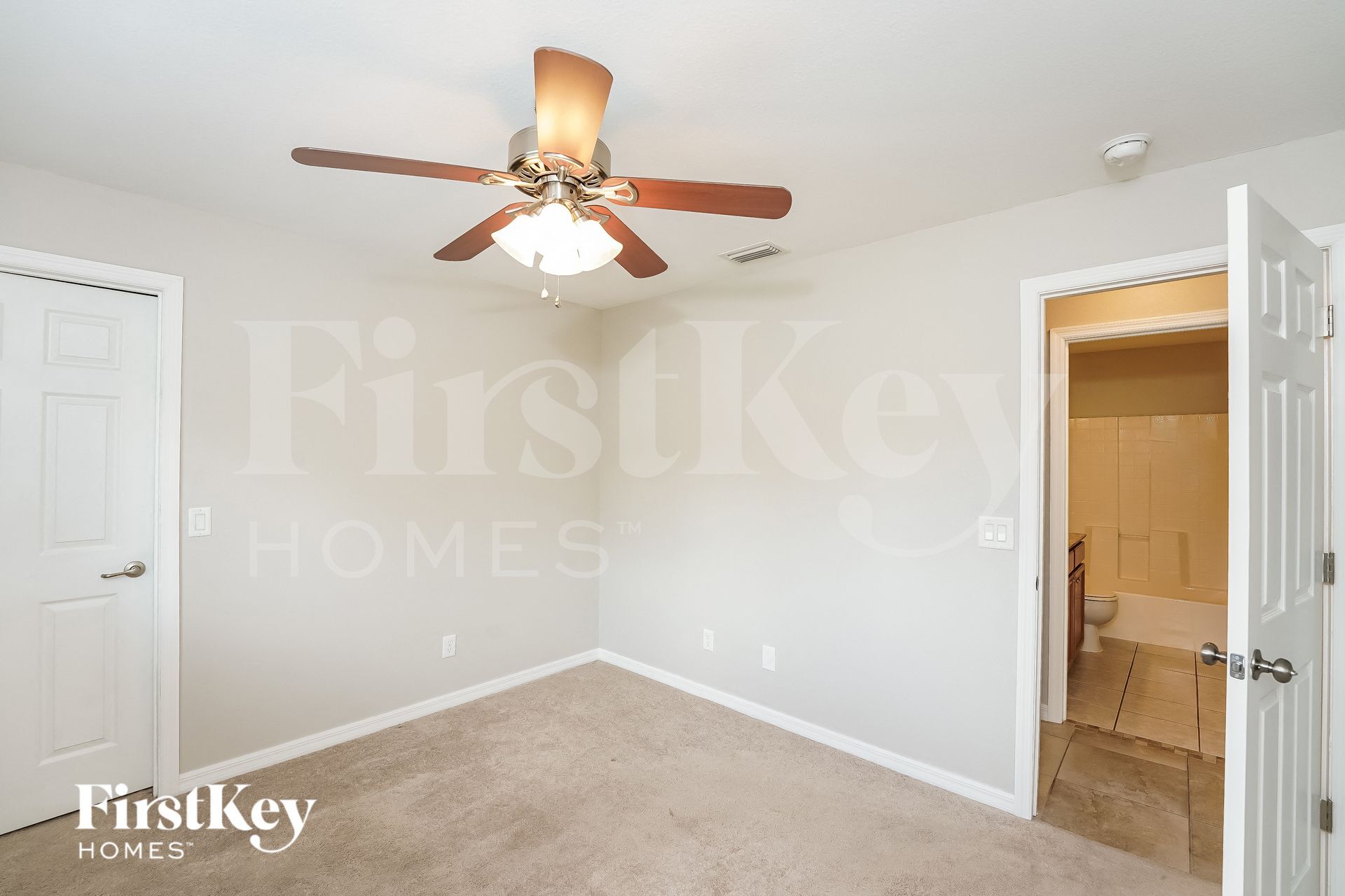 Building Photo - 4637 Antioch St