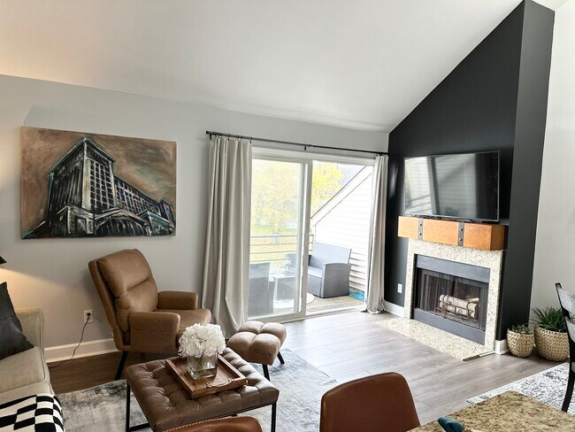 Building Photo - 2818 Davison Ave