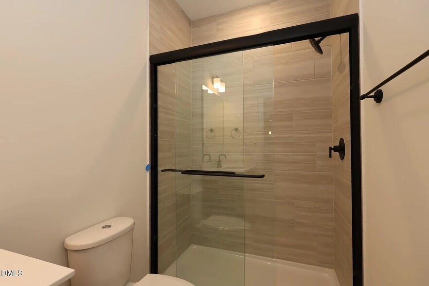 Building Photo - Room in House on Dimaggio Dr