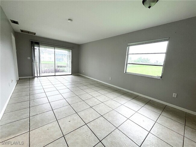 Building Photo - 1107 SE 46th Ln