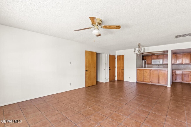 Building Photo - 7465 Stoney Hill Dr