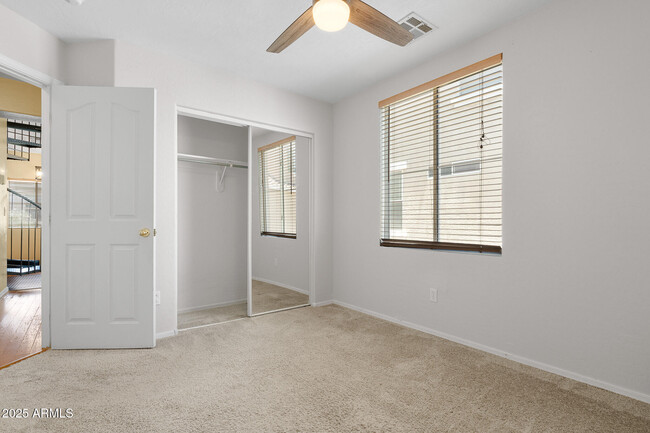 Building Photo - 751 N Port Dr